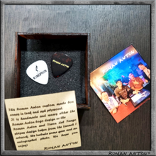 New Set Box Guitar Picks